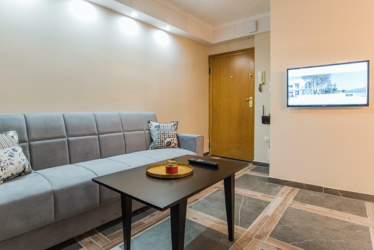 Appartamento di 56 m² con 2 camera Salonicco Esterno foto